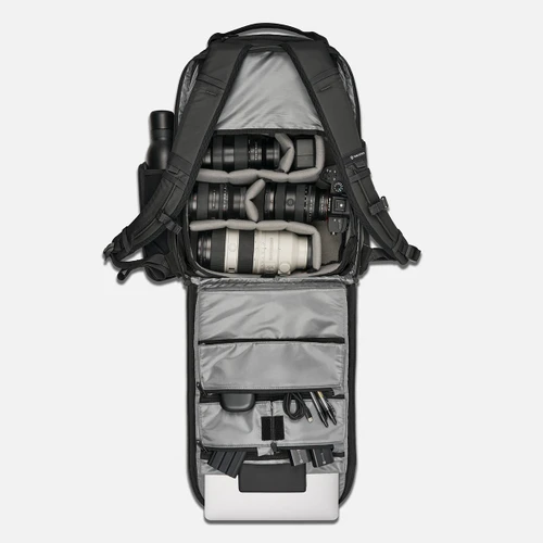 Wandrd PRVKE ZIP 31L Black 攝影背包 official gallery image 3