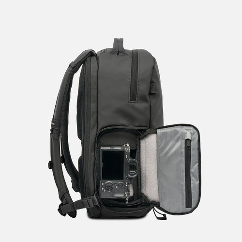 Wandrd PRVKE ZIP 31L Black 攝影背包 official gallery image 5