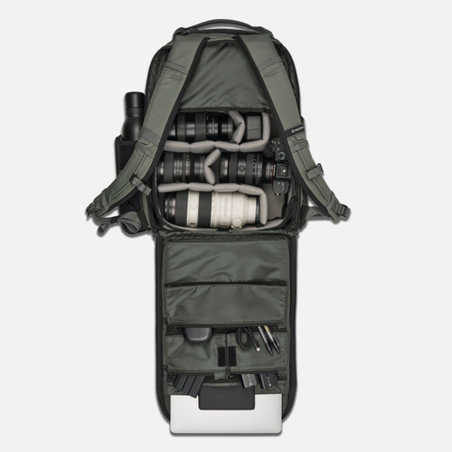 Wandrd PRVKE POCKET 31L Wasatch Green 攝影背包套裝 official gallery image 3
