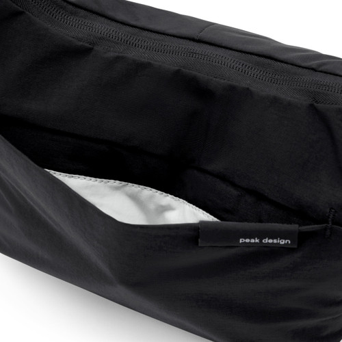 City Crescent 6L Black Top View | Peak Design official