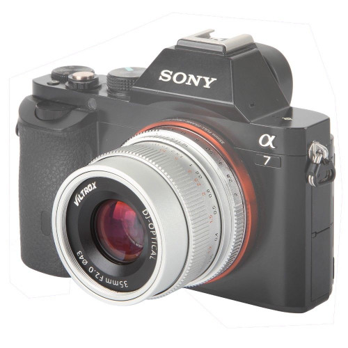 Viltrox FE-35 35mm F2 Sony E 全片幅手動對焦鏡頭（銀色） — 銀色裝機示意，相機不包括
