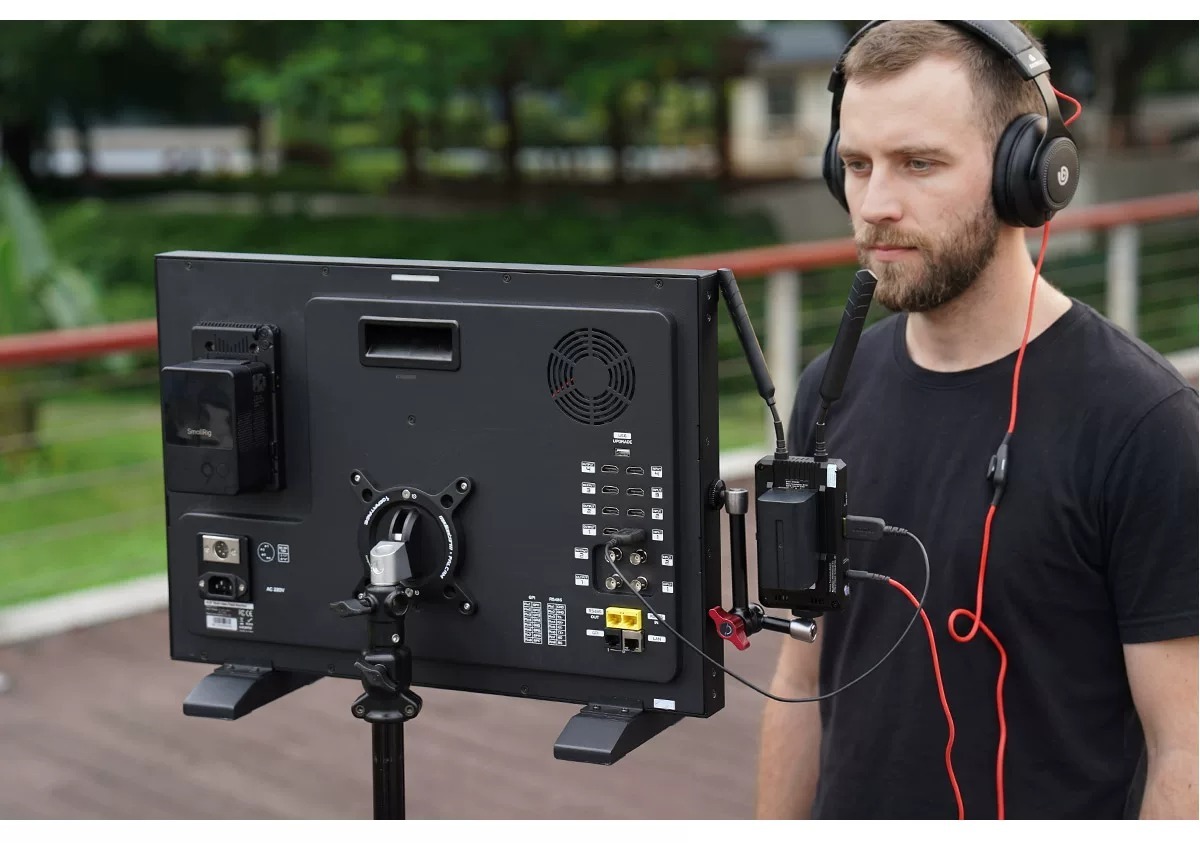 feelworld m215s 29