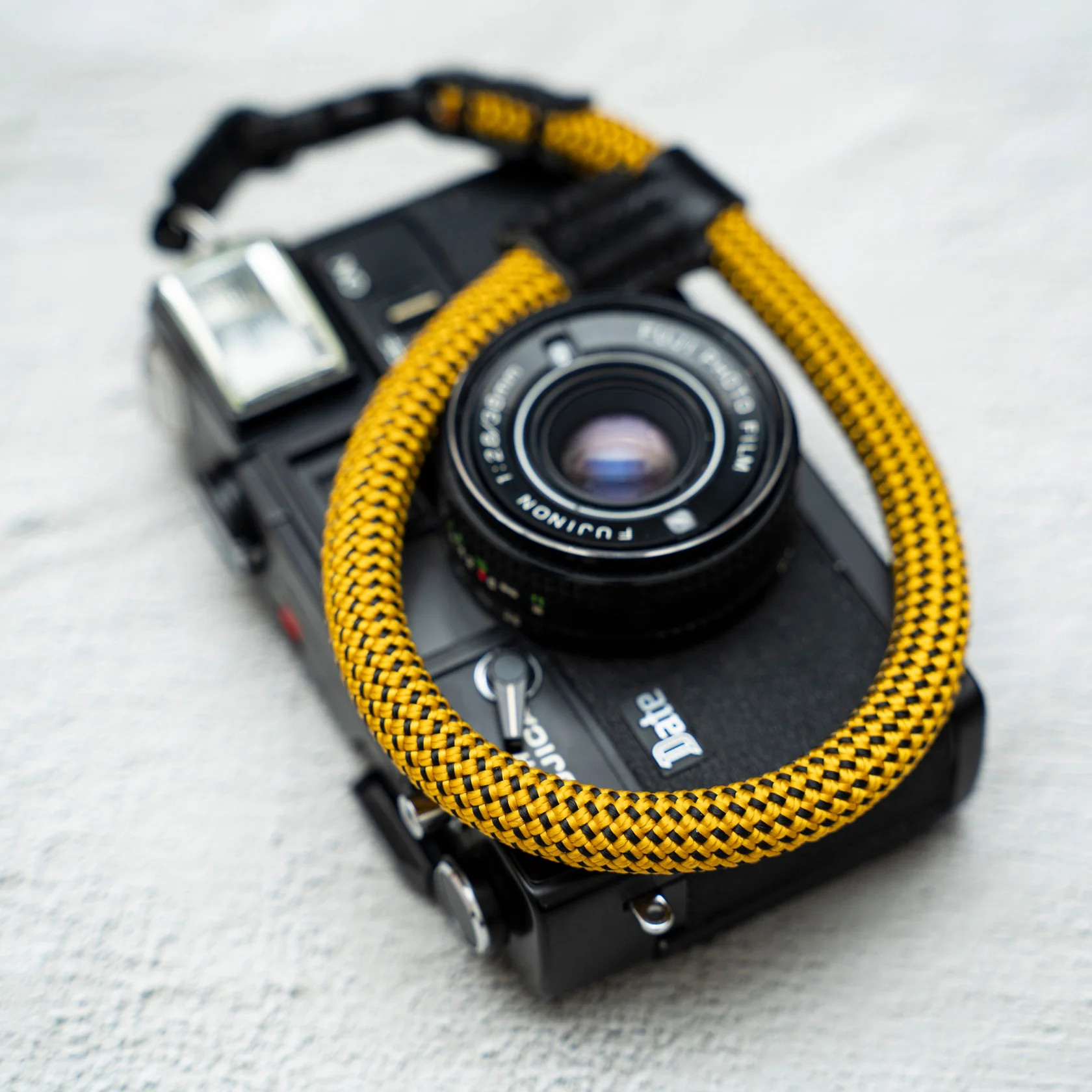 A-MoDe FCWS-YE Handmade Quick Release Camera Wrist Strap Yellow 手工快拆皮革相機腕帶 (黃色)