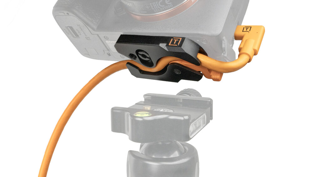 Tether Tools TetherGuard LeverLock & Cable Kit (4.6m, USB-C to USB-C Right Angle G2, High Visibility Orange) 快拆鎖線板連傳輸線套裝 (4.6米, 直對右角, 橙色) Tether Tools TetherGuard LeverLock & Cable Kit (4.6m, USB-C to USB-C Right Angle G2, High Visibility Orange) 快拆鎖線板連傳輸線套裝 (4.6米, 直對右角, 橙色)