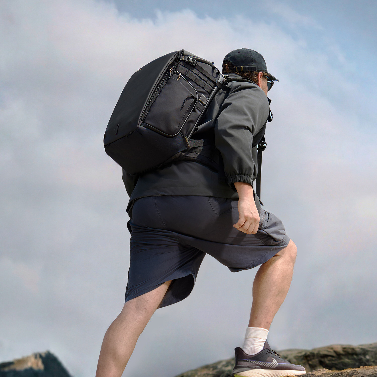 SmallRig 6521 Professional Outdoor Backpack 25L 攝影背囊 圖文描述 05