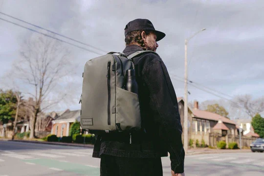 外置可擴大水瓶或三腳架口袋