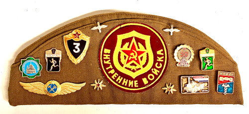 RUSSIAN HAT with 2 Patches & 24 Pins