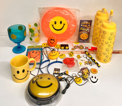 SMILEY FACE COLLECTION -- 25 Piece Assortment