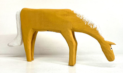 PALOMINO HORSE CARVING - 16"  long  - White Mane & Tail -- by Minnie Adkins