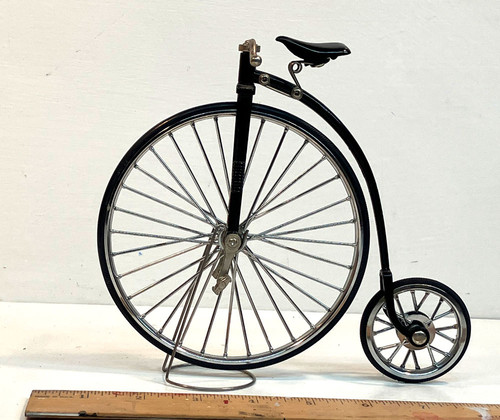 BIG WHEEL -BICYCLE MODEL - UDC Penny Farthing Big-wheel Bike - made in England