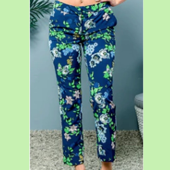 Floral Jean Pants in Navy!