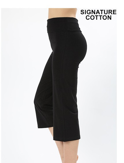 Womens Signature Cotton Capri Workout Jogger Stretch Pants in Black