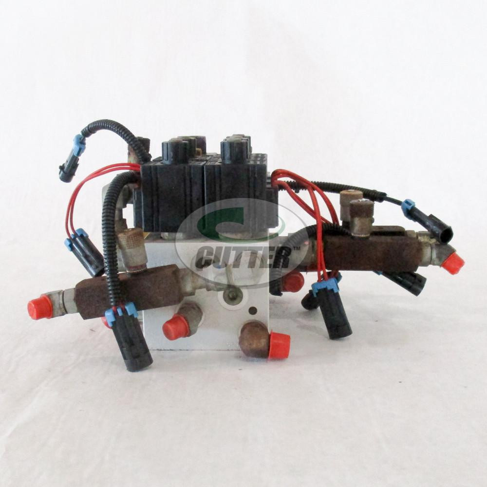 Toro Used Front Hydraulic Lift Block Assembly - 105-7908