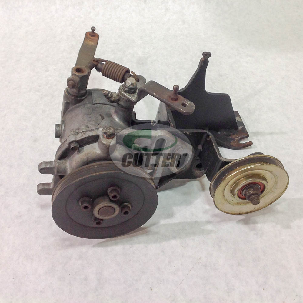 Toro Used Governor Assembly - 87-8720