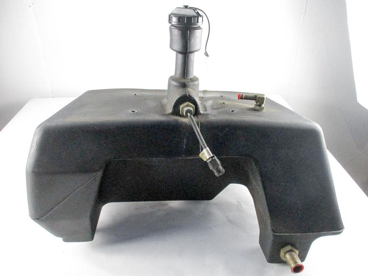 Toro Used Hydraulic Tank - 136-8550 Toro Used Hydraulic Tank - 136-8550