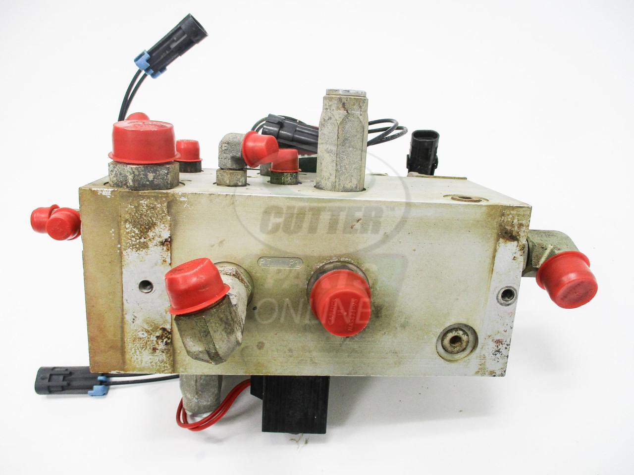 Toro Used Mow/Lift Manifold Assembly - 107-2570