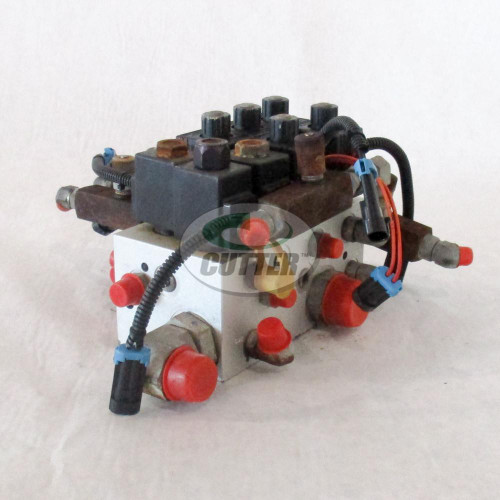 Toro Used Front Hydraulic Lift Block Assembly - 105-7908