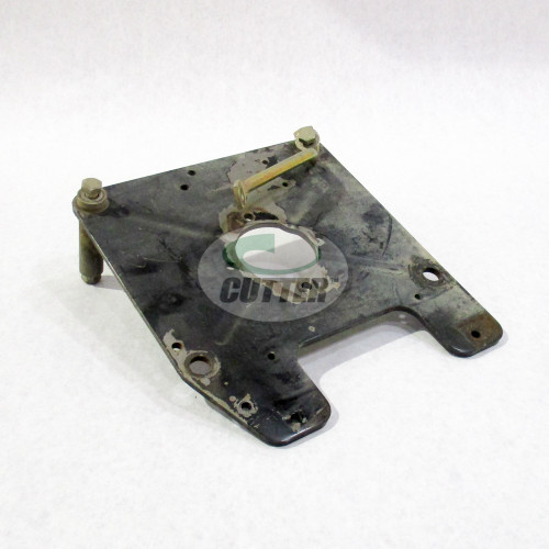 Toro Used Pump Plate w/ Spacers Asm - 99-4190-03