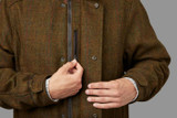 The Harkila Stornoway 2.0 HWS jacket is an exquisite, classic, tweed jacket in a durable woollen British fabric. High quailty Men's shooting jacket from the leading clountry clothing brand Härkila