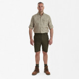 Deerhunter men's Matobo shorts 3981. Men's lightweight shorts in green.