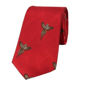 Soprano Silk Tie in red with flying pheasants pattern for shooting Soprano Silk Tie in red with flying pheasants pattern for shooting