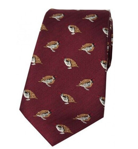Soprano Silk Tie in red with partridges pattern for shooting Soprano Silk Tie in red with partridges pattern for shooting