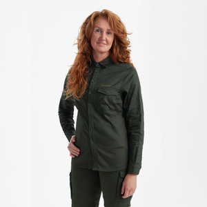 Deerhunter Lady Atlas Shirt 8142 in Timber 393. Comfortable cotton shirt with 2 chest pockets. Deerhunter Lady Atlas Shirt 8142 in Timber 393. Comfortable cotton shirt with 2 chest pockets.