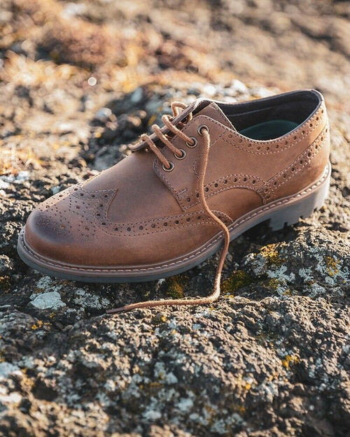 Hoggs of Fife Inverurie country brogue shoes in walnut brown