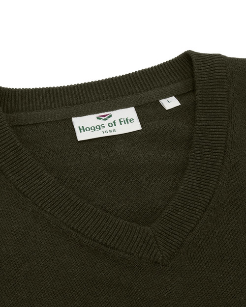 Hoggs of Fife Stirling II Pullover Jumper in Fern Green, men's v neck country jumper