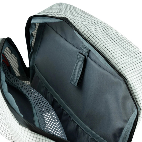 Highlander Kynetik 20 litre backpack in White.