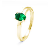 Memorial ashes ring in yellow gold with oval emerald