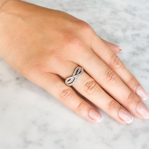 Diamond Waves Ashes Ring