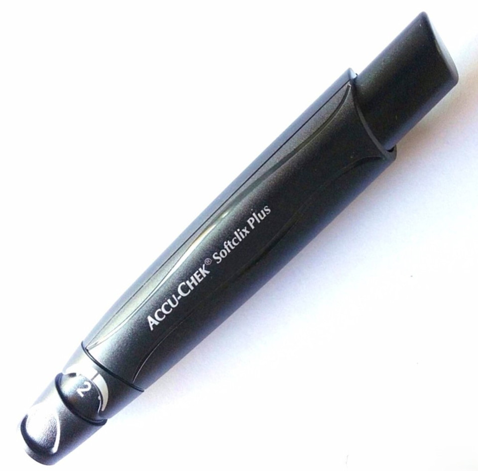 Accu-Chek Softclix PLUS Lancing Device For Glucose Care