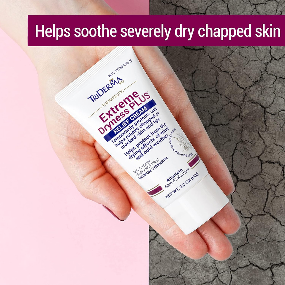 Close-up of TriDerma extreme dryness cream texture – rich, non-greasy formula with Shea Butter and Colloidal Oatmeal