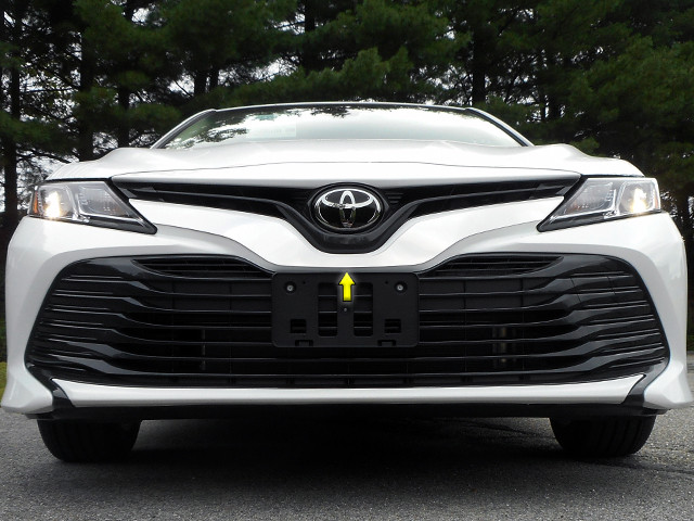 Stainless Steel Chrome Grille Accent 1Pc for 2018-2020 Toyota Camry ...