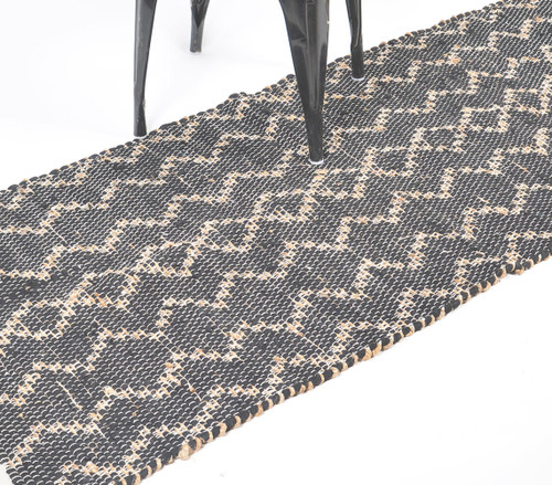 Handwoven Jute Chevron Black Rug