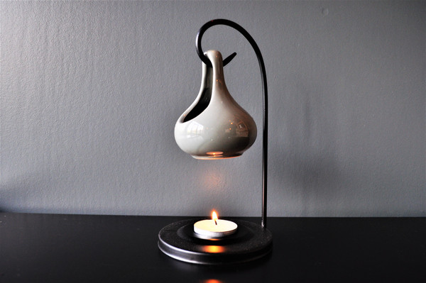 Hanging Oil Wax Burner In Grey With Industrial Style Black Hanger