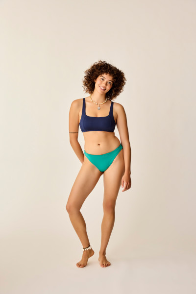 JADE REVERSES TO BLUE OASIS