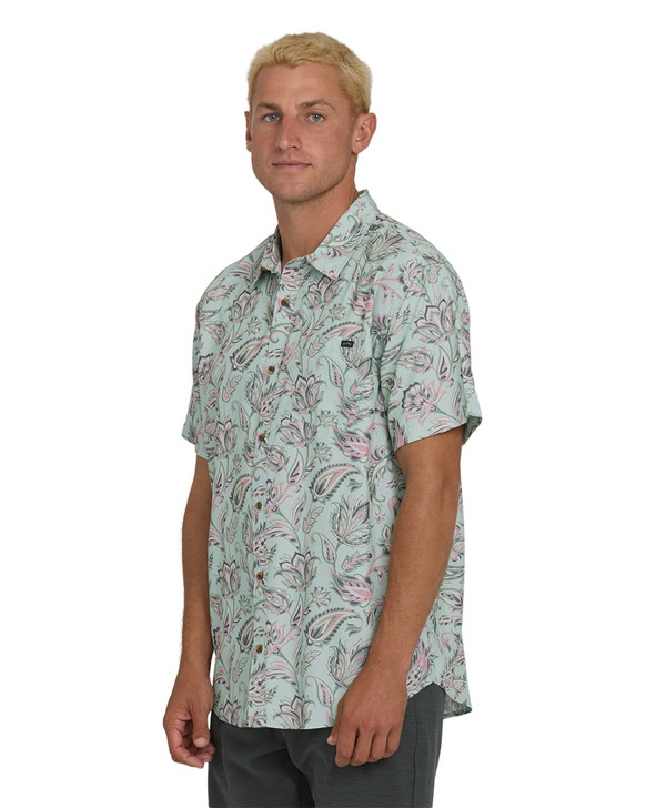 BILLABONG SUNDAYS LOUNGE SHORT SLEEVE SHIRT