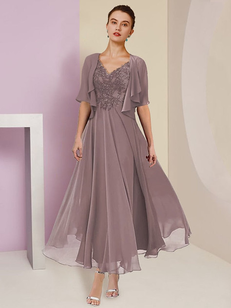 A-Line/Princess V-Neck Tea-Length Mother of the Bride Dresses 1