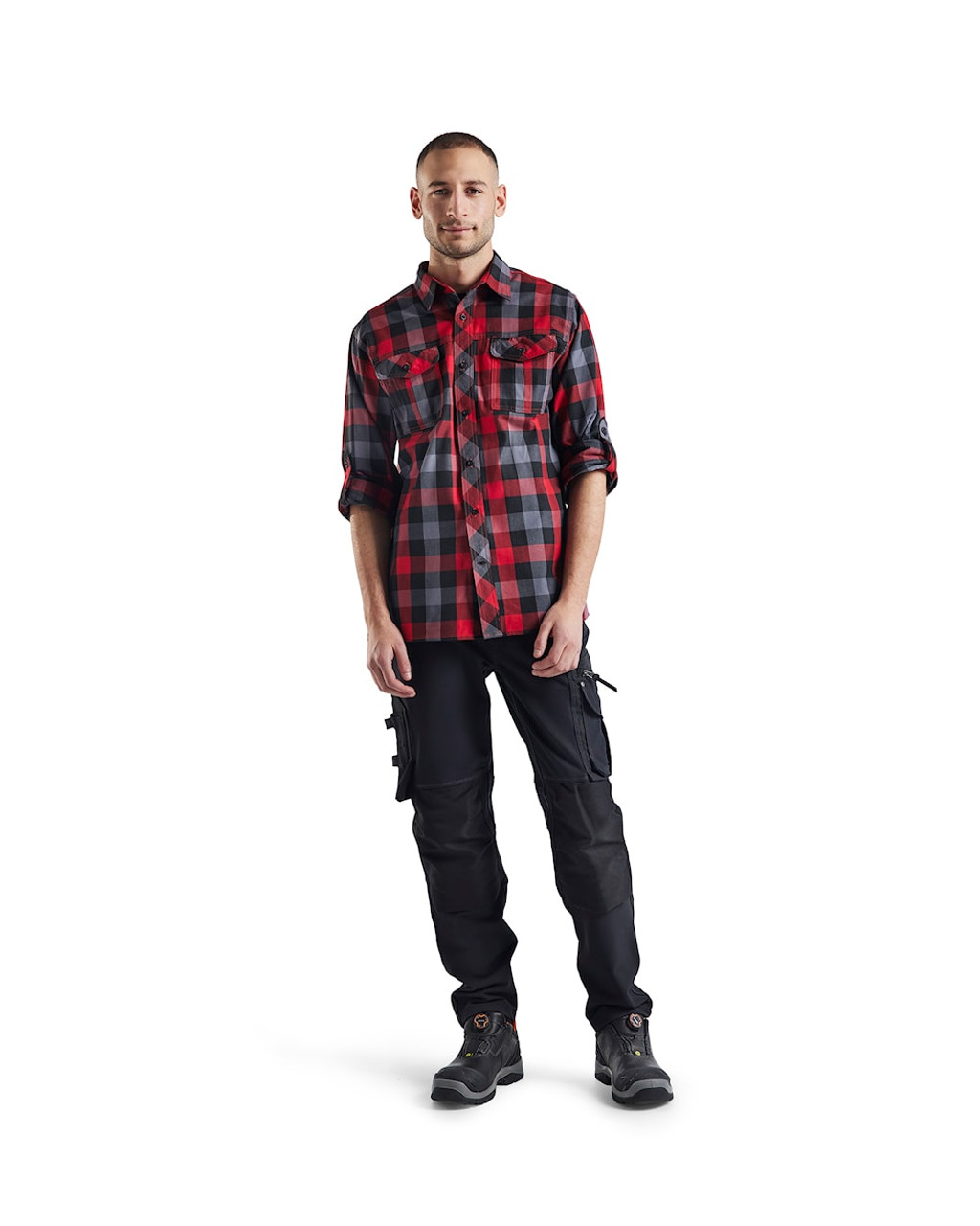 The BLAKLADER 3299 Men's Red/Black Long Sleeve Flannel Shirt this shirt features a classic cut and a loose fit for enhanced comfort.
