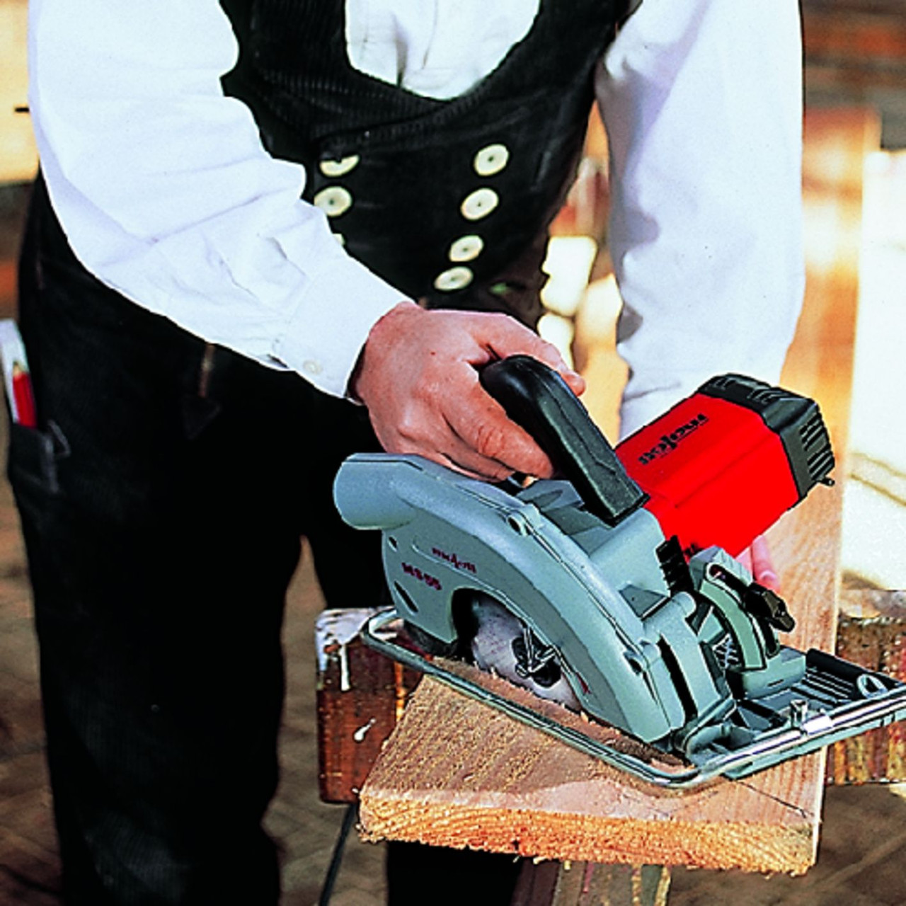 The MAFELL MS 55  is a powerful corded circular saw compatibility with various materials.