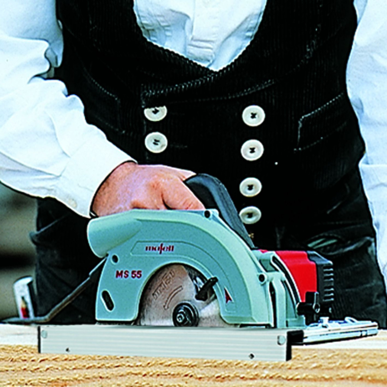 Discover the MAFELL MS 55 corded circular saw, engineered for tough conditions with precision and performance