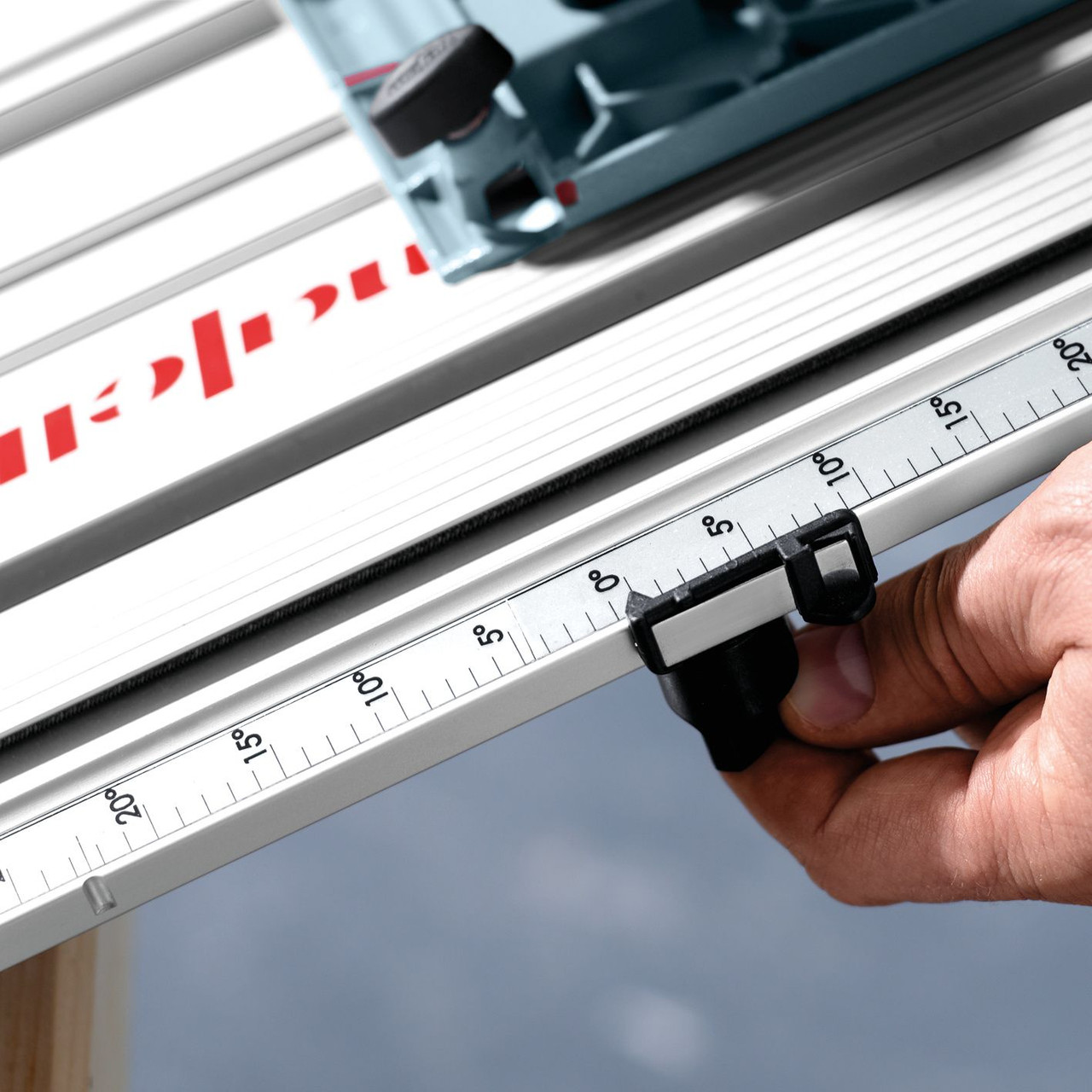 Enhance your cutting precision with the Mafell Guide Track L, featuring a maximum cutting length of 370 mm