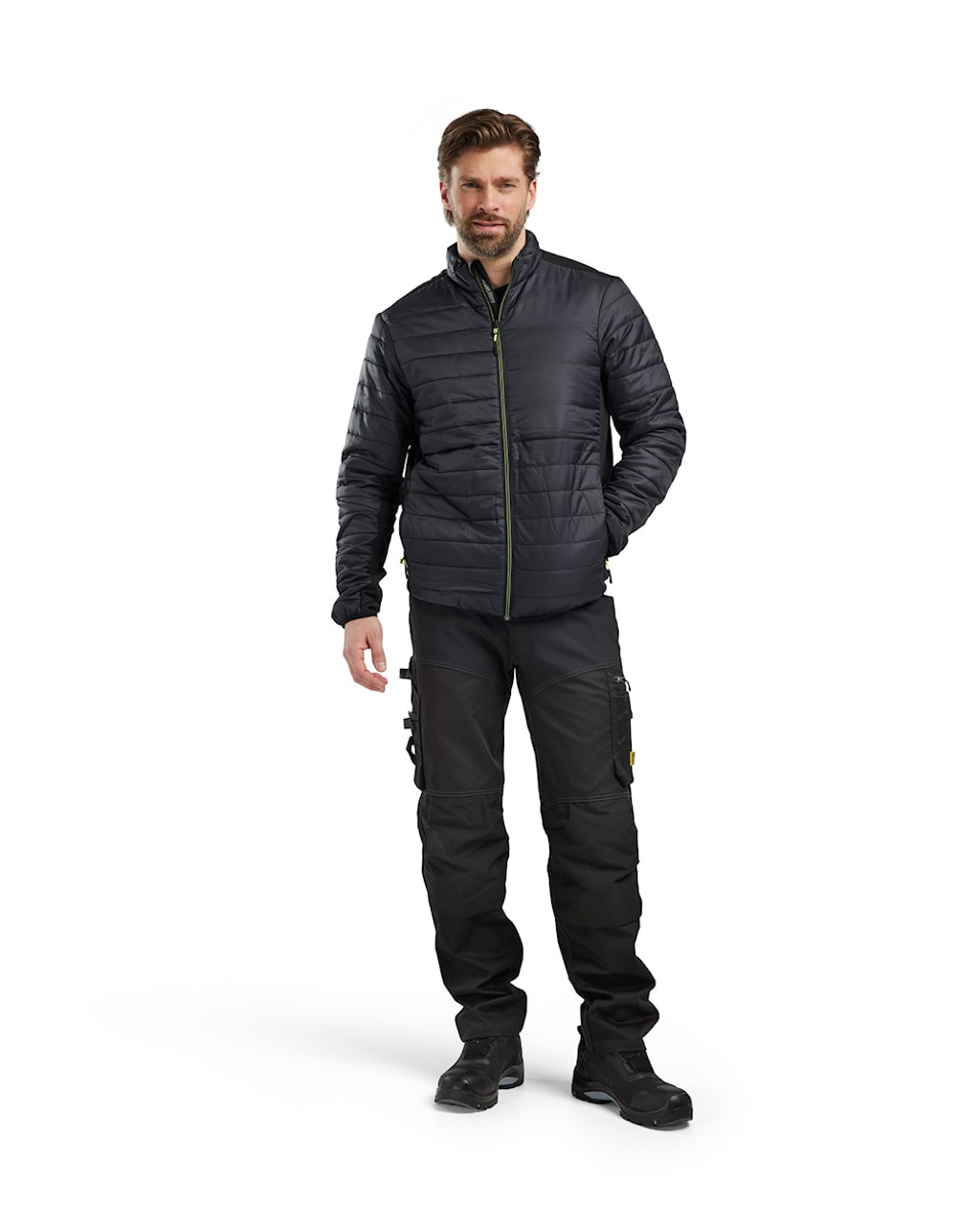 Stay warm and protected with the Winter Blaklader jacket model 4710 in Black with Warm Lining and Water Repellent.