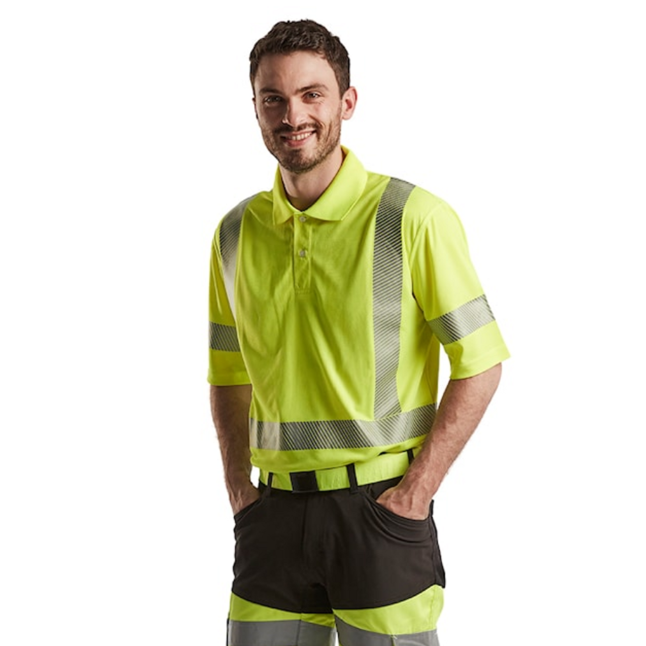 This lightweight polo features UV protection and moisture-wicking properties, ensuring a dry feel against the skin.