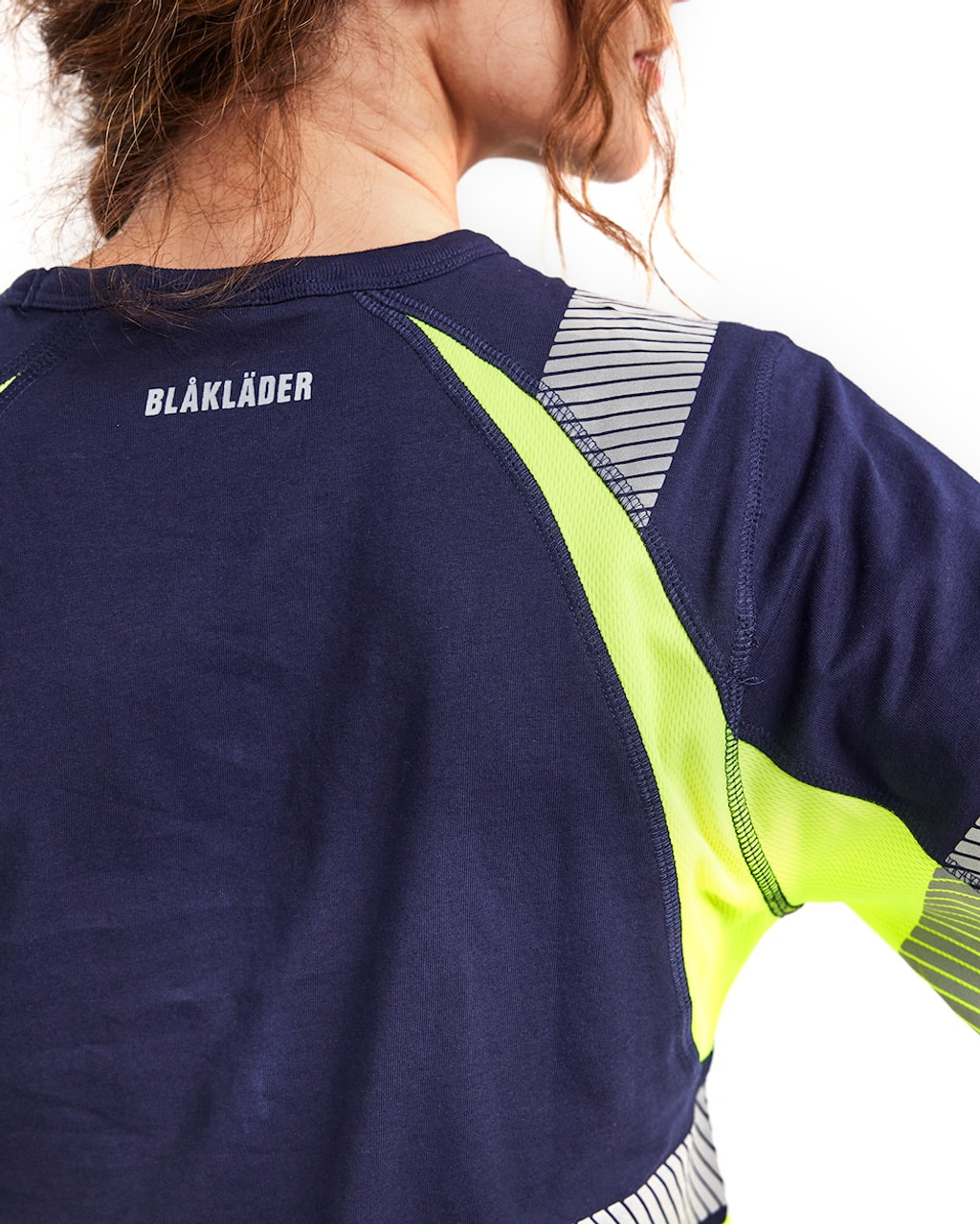 Buy online in Australia and New Zealand a Womens Navy Blue T-Shirt  for Electricians that are comfortable and durable.