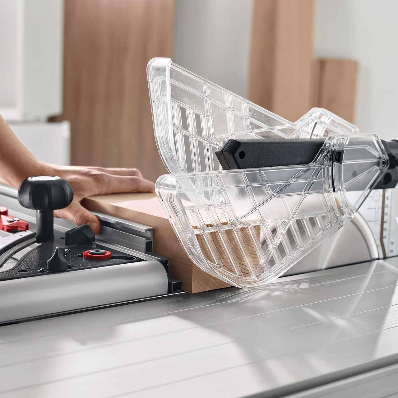 Discover the MAFELL ERIKA 85 Pull-Push Saw with a powerful 2500 W motor