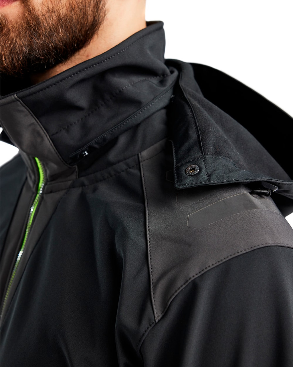 Stay warm and protected with the Hooded Blaklader jacket model 4749 in Black with Water Repellent . Stay warm and protected with the Hooded Blaklader jacket model 4749 in Black with Water Repellent .
