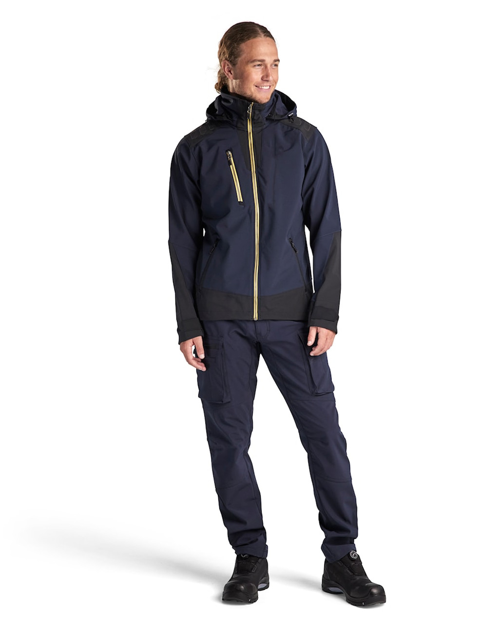 This Dark Navy Blue Blaklader Workwear jacket is crafted from durable Softshell, perfect for outdoor work conditions Water Repellent .